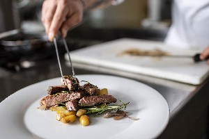 Hotel STEGER-DELLAI wakacje