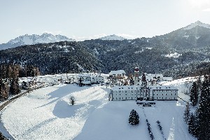Hotel CORNO BIANCO wakacje