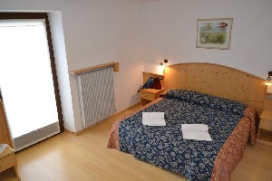 Hotel CORONA (CARANO) wakacje