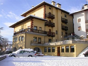 Hotel CORONA (CARANO) wakacje