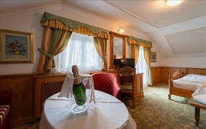 Hotel RELAIS GRÜNWALD wakacje