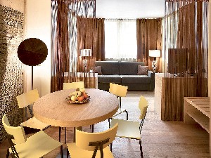 Hotel SUITE APARTMENTS COLOR HOME wakacje