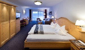 Hotel ALPENROYAL wakacje