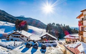Hotel ALPIN RELAX CHALET TIANES wakacje