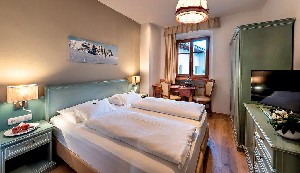 Hotel ZUM TURM wakacje