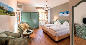 Hotel ZUM TURM wakacje