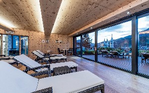 Hotel GRÜNER BAUM wakacje