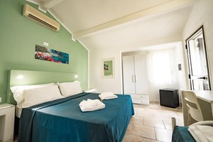 Hotel BAIA D'ERCOLE wakacje