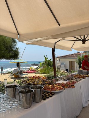 Restaurant/bars