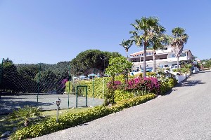 Hotel VILLAGGIO PINETA PETTO BIANCO wakacje