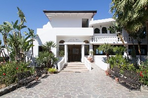 Hotel VILLAGGIO PINETA PETTO BIANCO wakacje