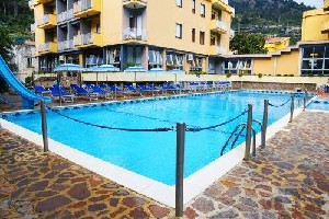 Hotel SAN PIETRO - MAIORI wakacje