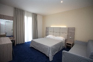 Hotel BELLA LAZISE wakacje