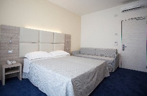 Hotel BELLA LAZISE wakacje