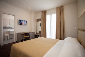 Hotel BELLA LAZISE wakacje