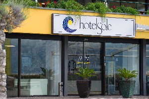 Hotel SOLE (MALCESINE) wakacje