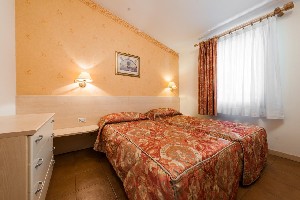 Hotel CLUB LA VELA wakacje