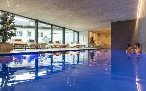 Hotel APARTMÁNY WIRTSHAUS & LENER wakacje