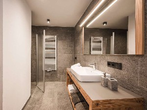 Hotel APARTMÁNY WIRTSHAUS & LENER wakacje