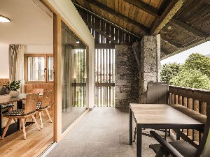 Hotel APARTMÁNY WIRTSHAUS & LENER wakacje