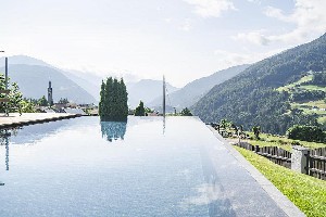 Hotel LAHNERHOF wakacje