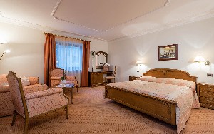 Hotel ROMANTIK HOTEL & RESTAURANT STAFLER wakacje