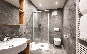 Hotel WIRTSHAUS & HOTEL LENER wakacje