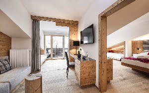 Hotel WIRTSHAUS & HOTEL LENER wakacje