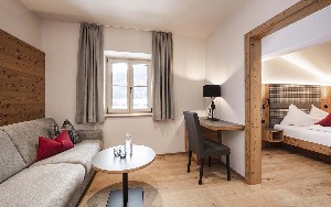 Hotel WIRTSHAUS & HOTEL LENER wakacje