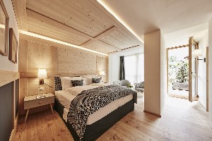 Hotel GOLDENE ROSE KARTHAUS - POKOJE wakacje