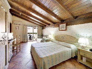 Hotel COLONNA BEACH MARINELLA wakacje