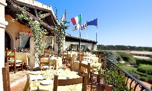 Restaurant Terrace
