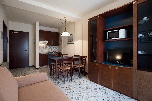 Hotel APARTHOTEL HOLIDAY wakacje