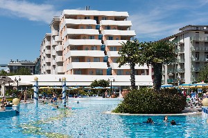 Hotel APARTHOTEL HOLIDAY wakacje