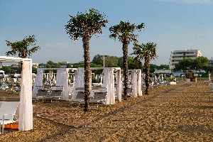 Hotel APARTHOTEL HOLIDAY wakacje