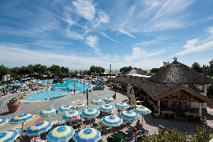 Hotel APARTHOTEL HOLIDAY wakacje