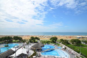 Hotel APARTHOTEL HOLIDAY wakacje