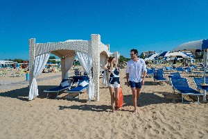 Hotel APARTHOTEL PINEDA wakacje