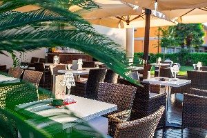 Hotel JASMINUM wakacje