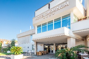 Hotel JASMINUM wakacje