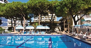 Hotel AMBASCIATORI PALACE wakacje