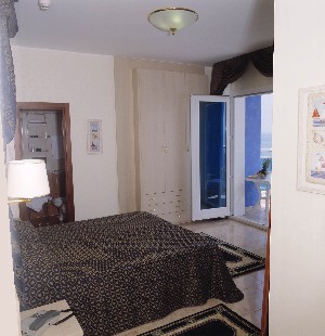 Hotel CARAVELLE wakacje