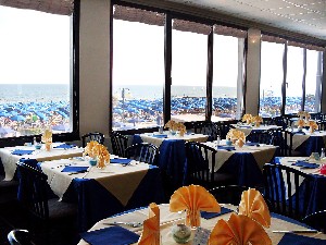 Hotel CARAVELLE wakacje