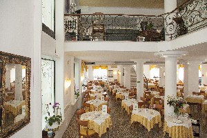 Hotel ELPIRO wakacje