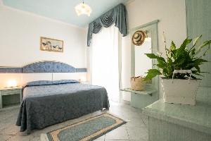 Hotel ELPIRO wakacje