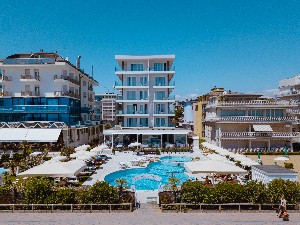 Hotel GALASSIA wakacje