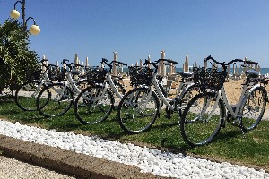 Hotel PARIOLI wakacje