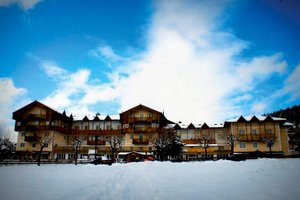 Hotel ALPEN HOTEL EGHEL wakacje