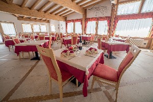 Hotel CAMINETTO MOUNTAIN RESORT wakacje