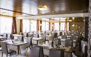 Hotel VILLAGE NEVADA wakacje